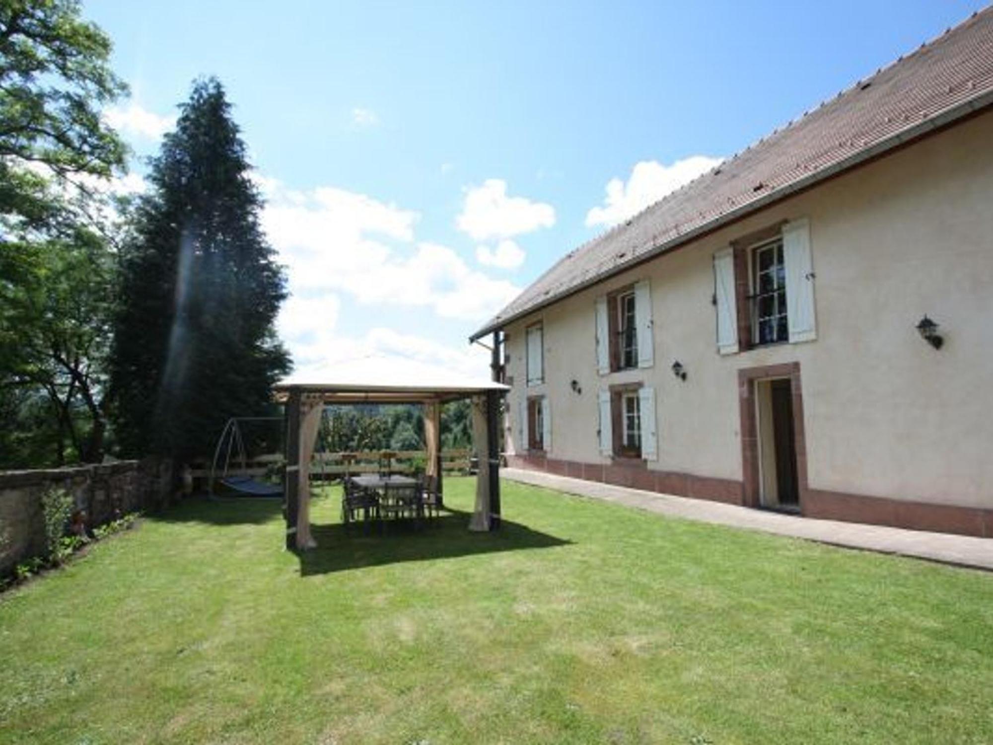 Bed and Breakfast Chambre Violette Dans Batisse Du 18E Siecle Au Calme - Fr-1-589-710 Moyenmoutier Exterior foto